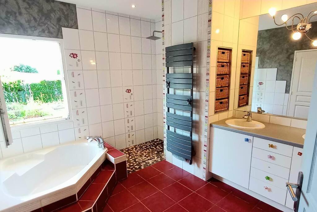 Villa 140 M² Hab. Avec Piscine Castres (Tarn) Exterior foto